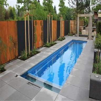 Dekoracyjne metalowe ogrodzenie