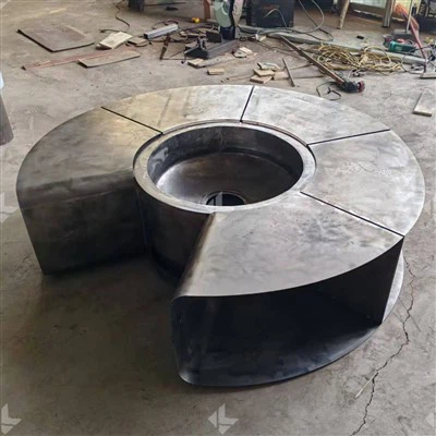 Ognisko ze stali Corten na patio i grillem