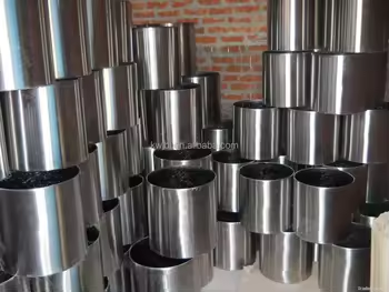 Cylindryczne donice ze stali nierdzewnej